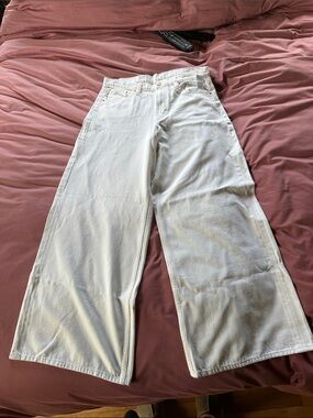 GAP Wide Leg Flare Jeans in Off-White